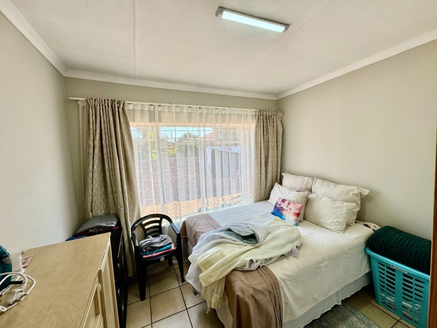 3 Bedroom Property for Sale in Potchefstroom North West